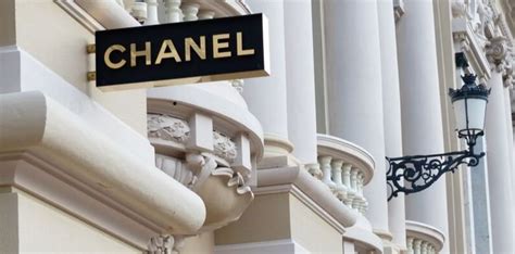 which country is chanel cheapest|Where is the Cheapest Place to Buy Chanel: Worldwide study.